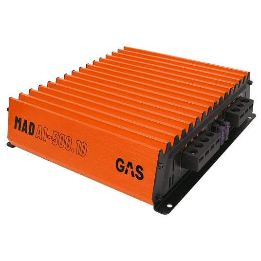 GAS MAD A1-500.1D Verstärker mit orangefarbenem Kühlkörper, Ansicht schräg von vorne